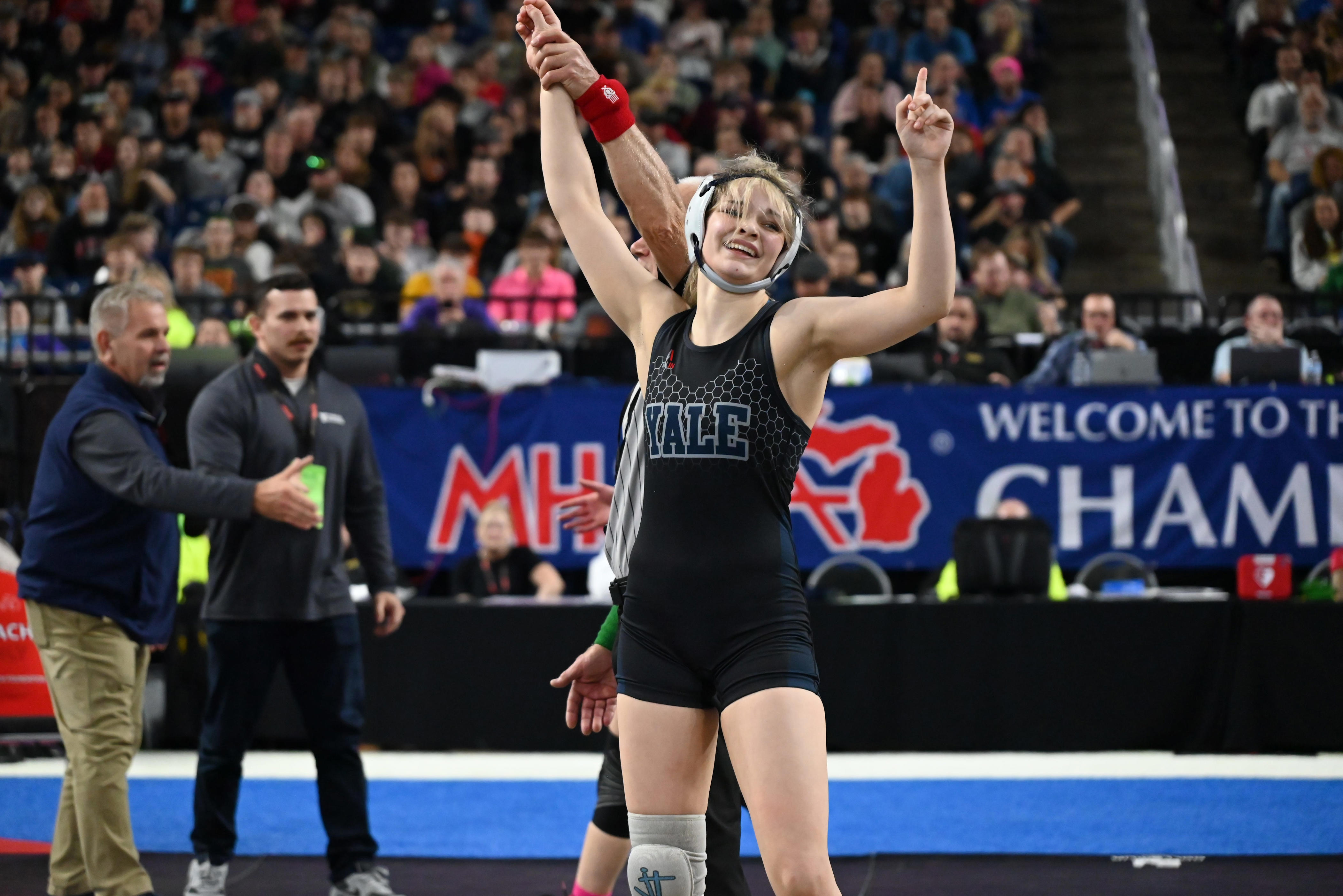 A year after injury, Yale's Adriana Murray wins MHSAA wrestling state title