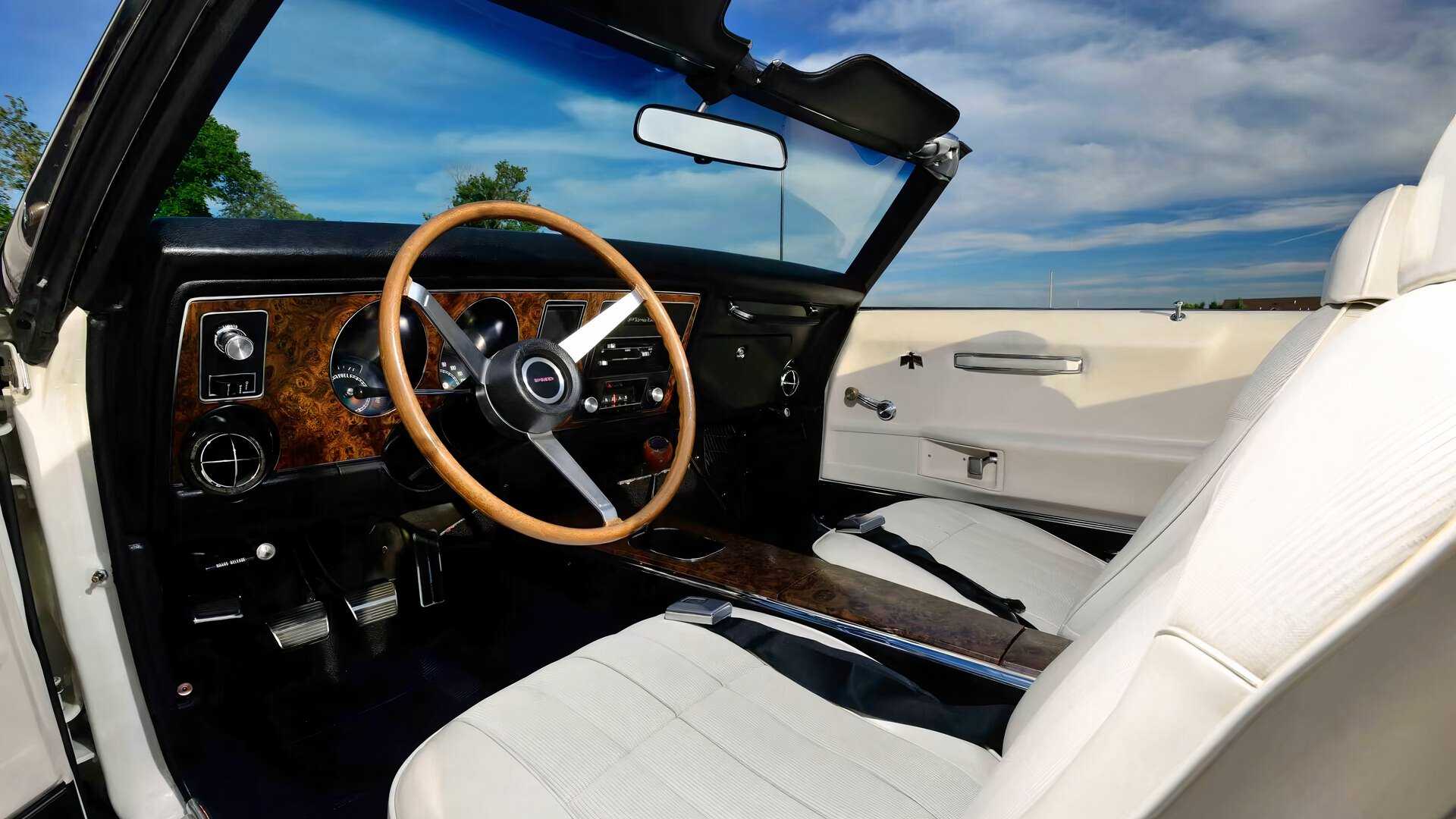 1969 Pontiac Firebird Trans Am Convertible Front Seats