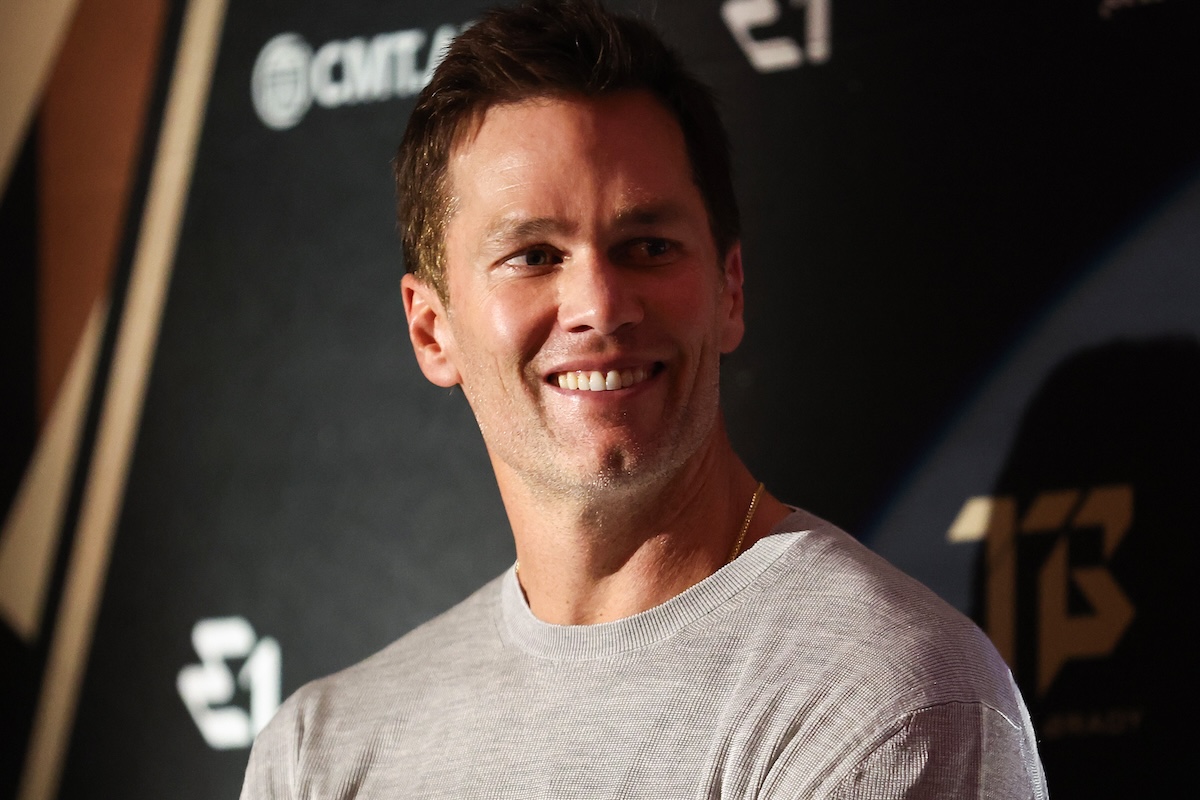 Tom Brady has 4-word reaction to Logan Paul $1M fight reveal<br><br>