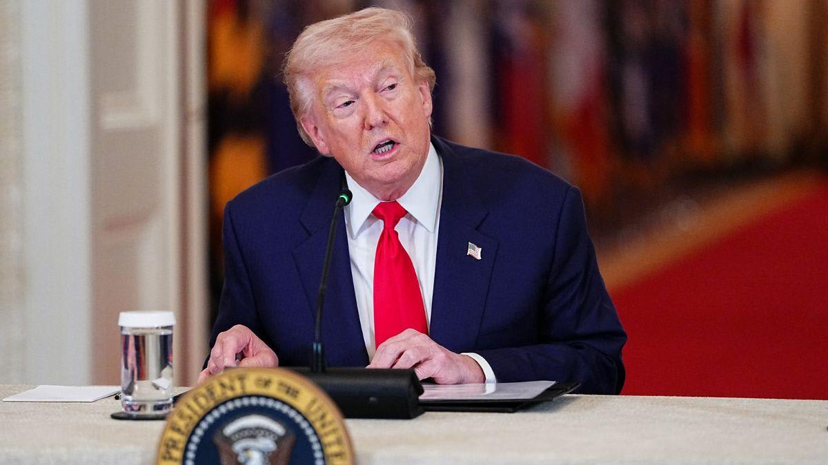 Donald Trump lashes out at Fox News anchor over 'stupid' question about ...