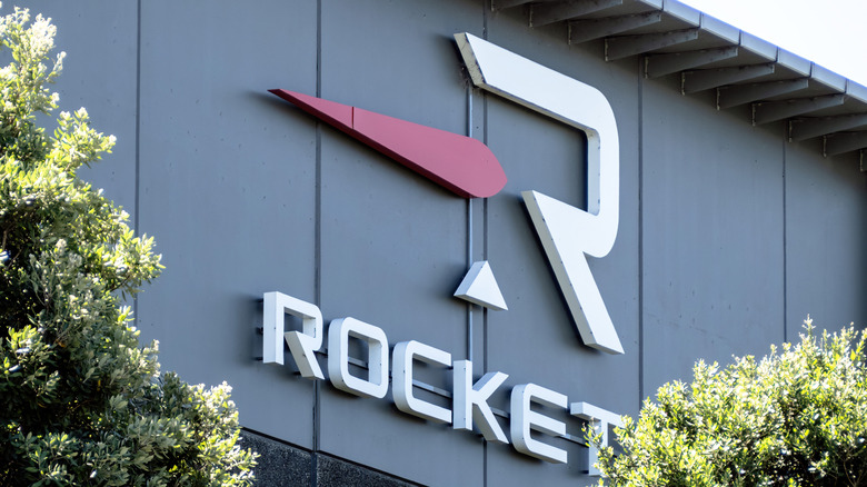 This company is launching a hypersonic rocket that could actually ...