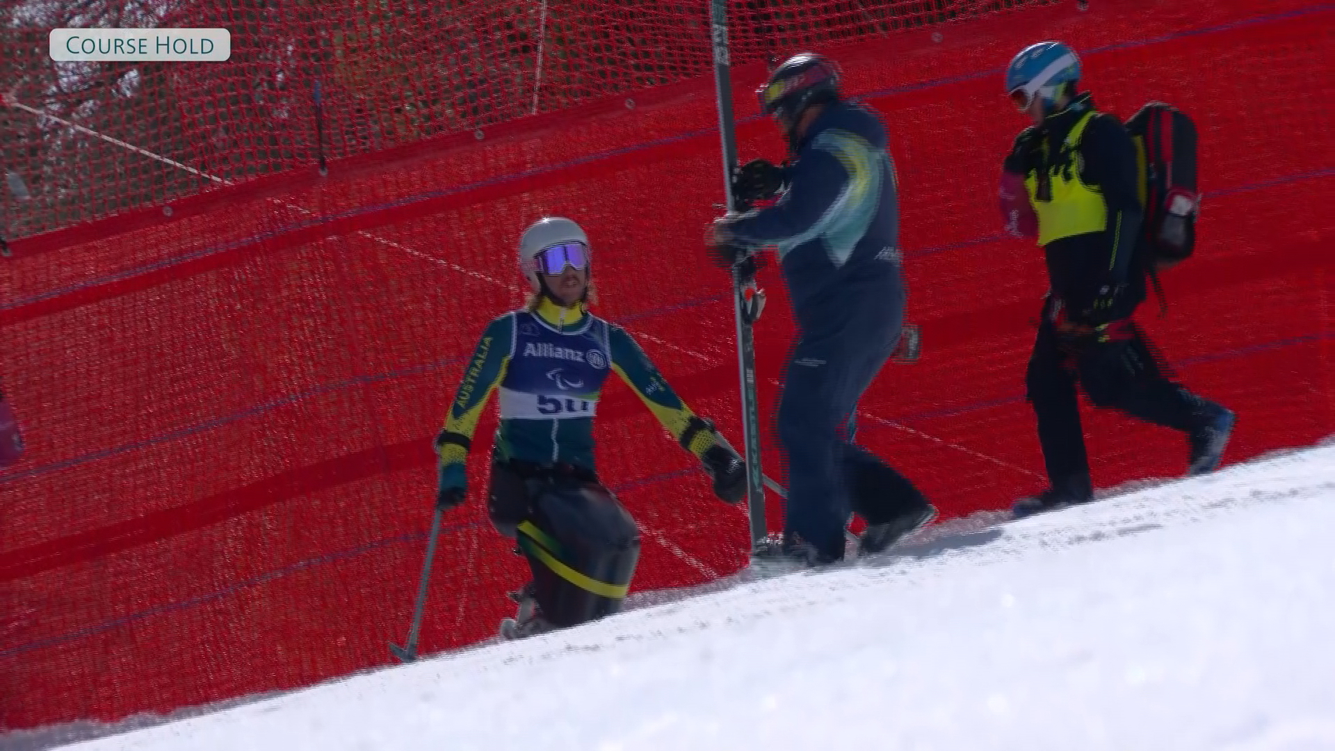 Aussie skier's ugly crash moments into race