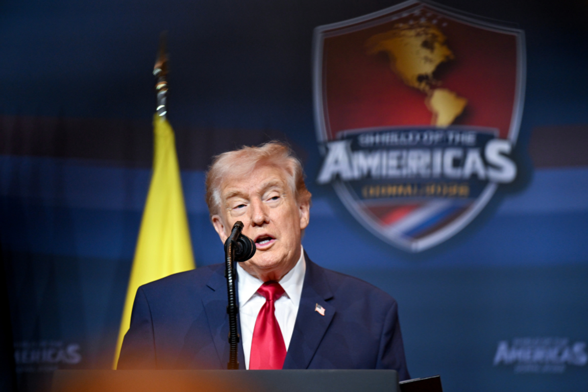 Trump slams interpreter before Latin American leaders in Doral
