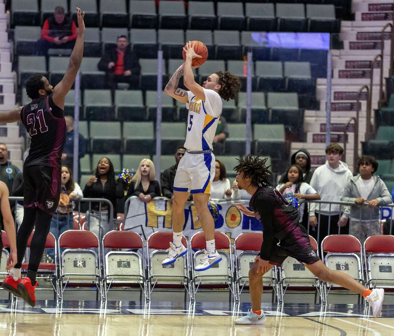 Hudson Boys Basketball Engineers Dramatic Rally To Claim To Win