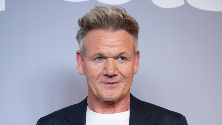 Not sure whether to use oil or butter when frying eggs? Gordon Ramsay ...