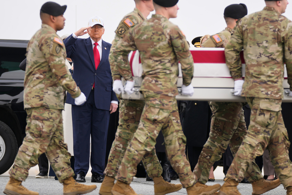 Photos show dignified transfer for the six fallen US soldiers killed in the war in the Middle East<br><br>