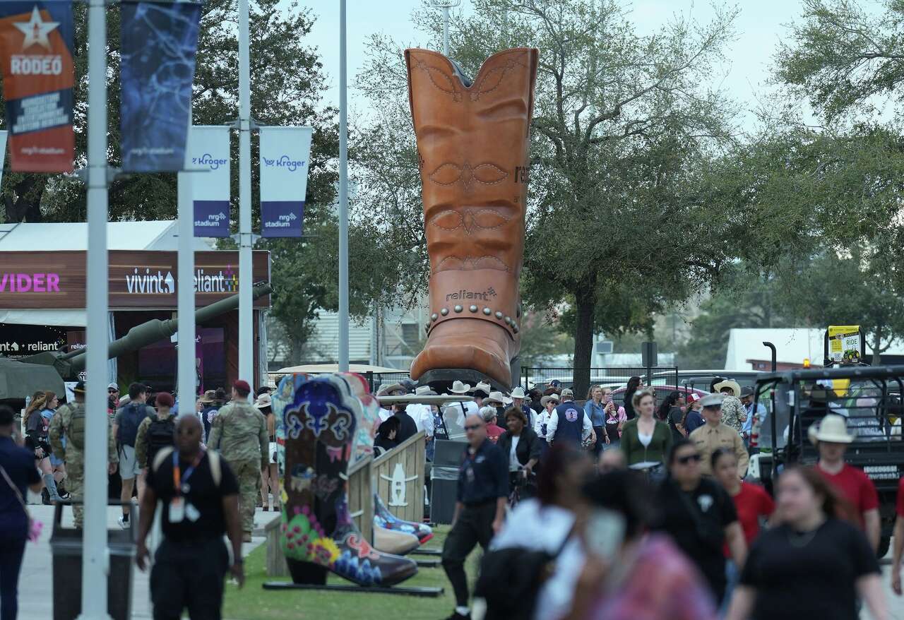 A trip to the Houston Rodeo doesn't have to break the bank. Here are ...