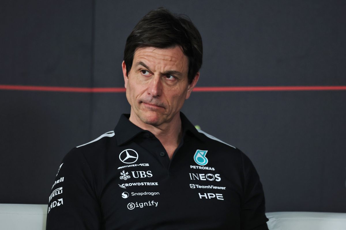 Wolff sympathizes with Verstappen amid Red Bull
