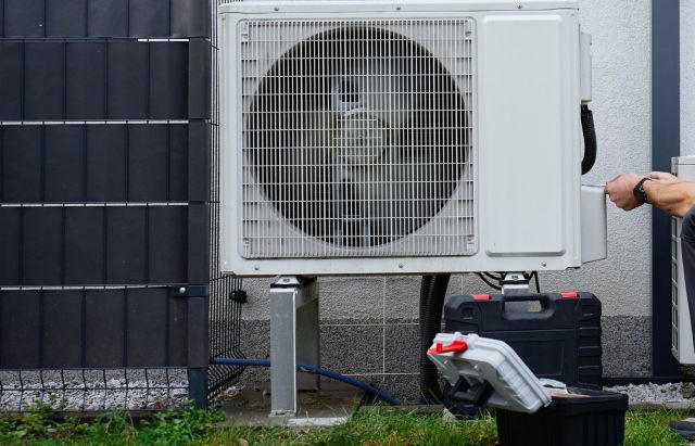 Homeowner goes off after discovering frustrating trend among HVAC techs ...