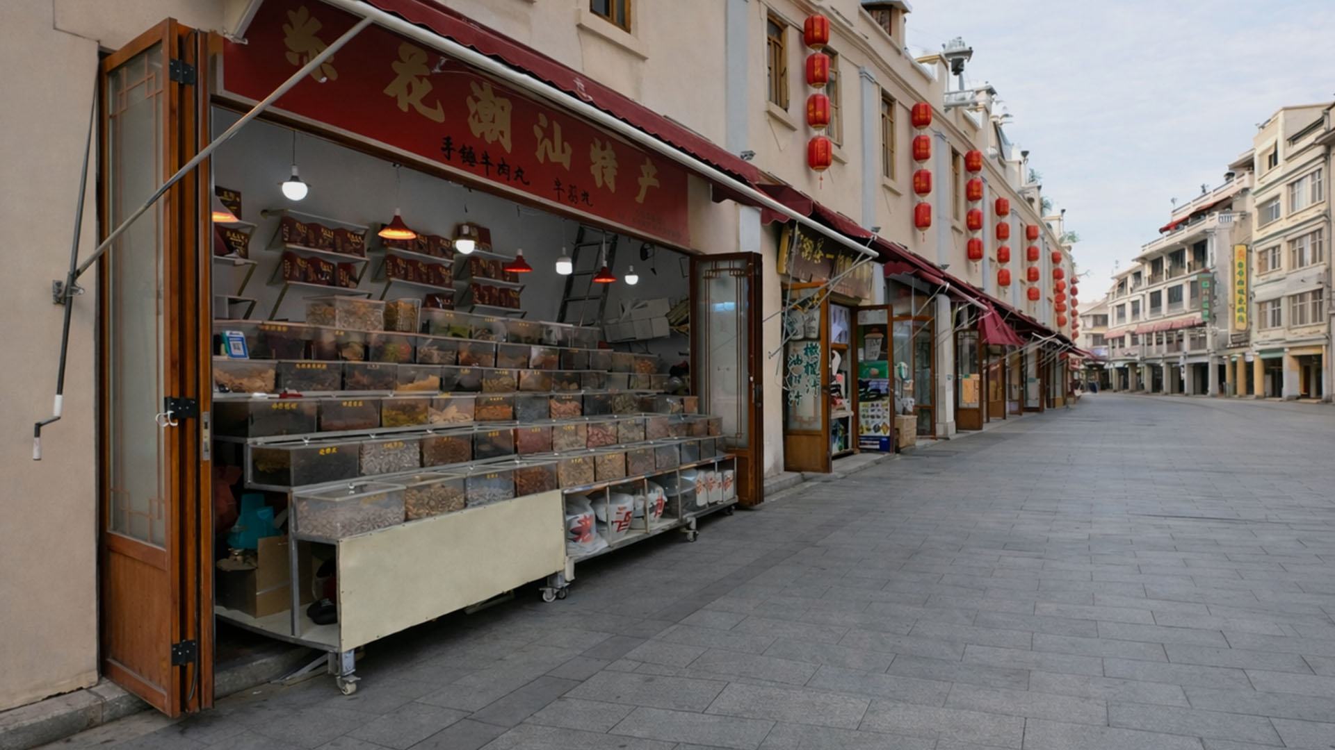 Traditional shops continue daily trade in China