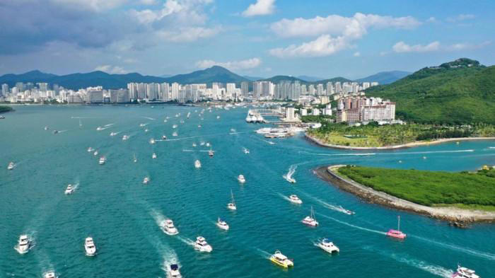 Pulau Hainan, yang dijuluki Hawaii-nya Tiongkok, merupakan pulau tropis yang terletak di Laut China Selatan (LCS). (TRIBUN MEDAN/WIKIPEDIA)