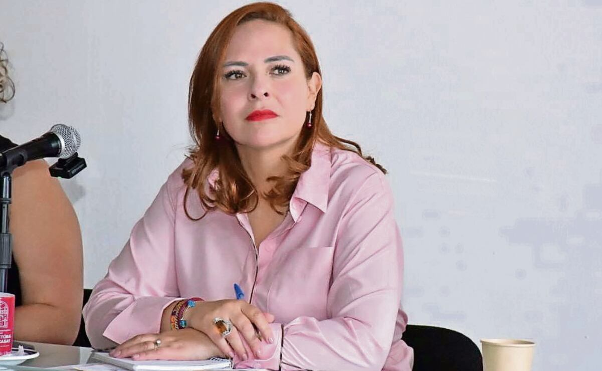 Alcaldesa de San Cristóbal sale en defensa de sus hijos tras polémica por  autos de lujo; son de mi padre Elio Ricci, dice