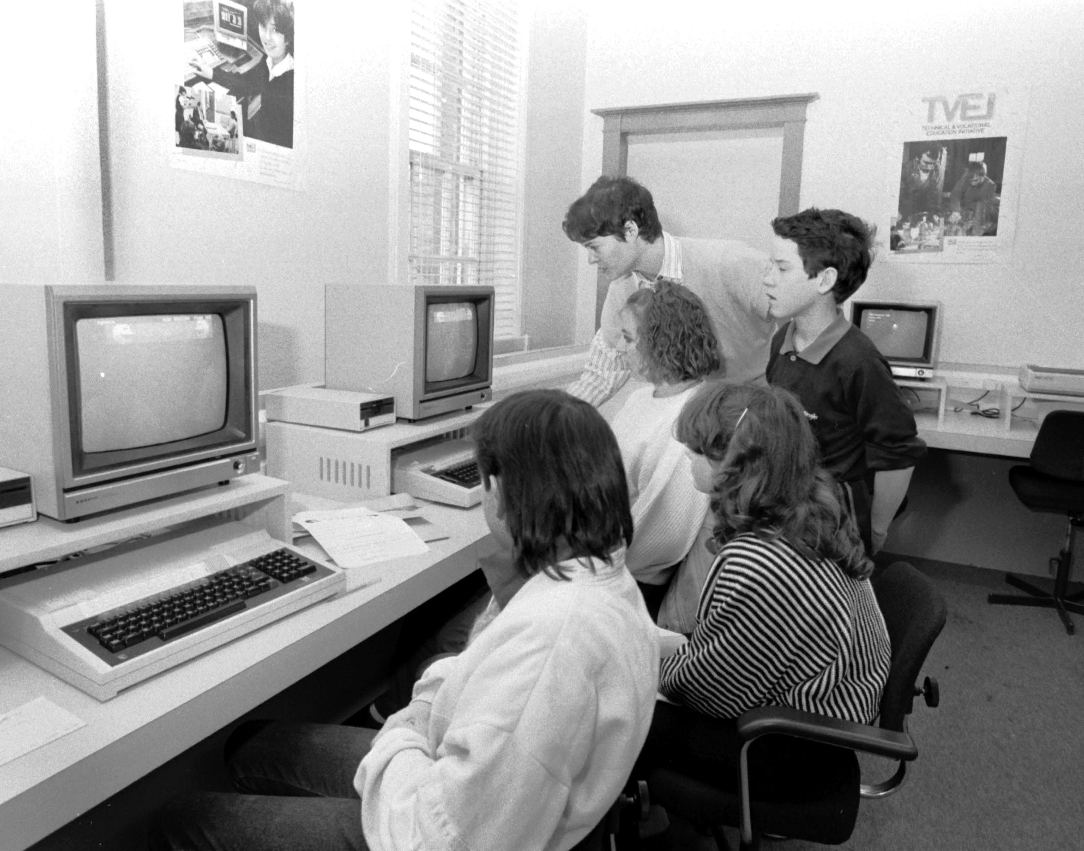 Edinburgh retro: 34 great pictures of capital school days in the 1980s ...
