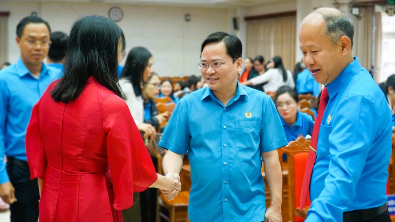 Lãnh đạo Tổng LĐLĐVN dự Ngày hội nữ công nhân lao động tại Đà Nẵng