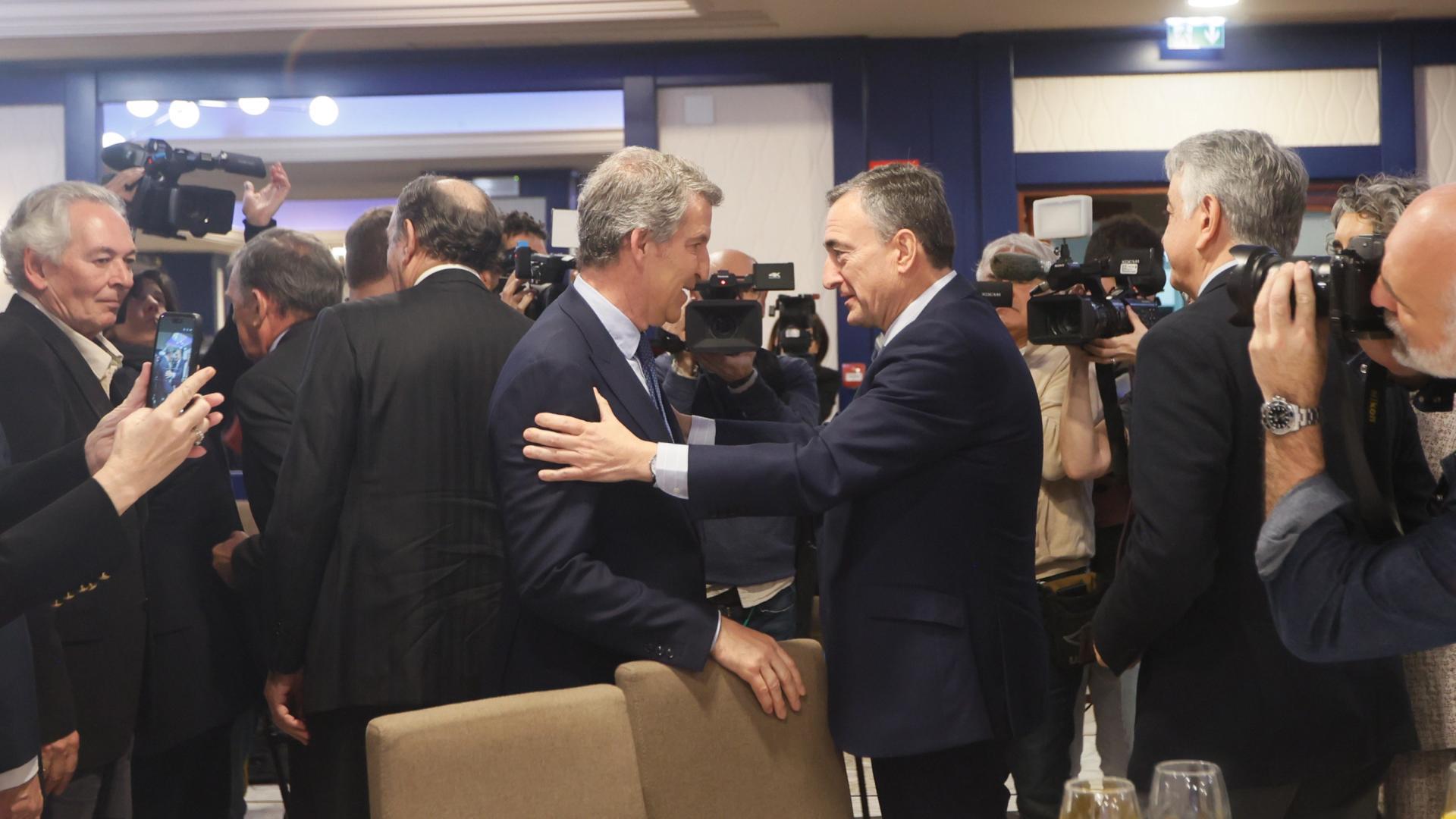 Feijóo restablece puentes con el PNV mientras Sánchez agita el ...