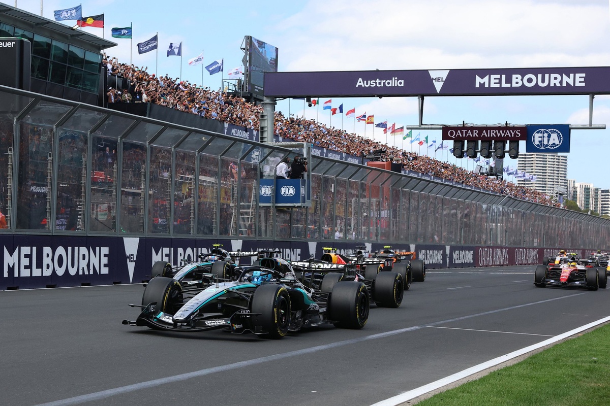 Poll: Wat vond jij van de eerste F1-race onder de nieuwe reglementen ...