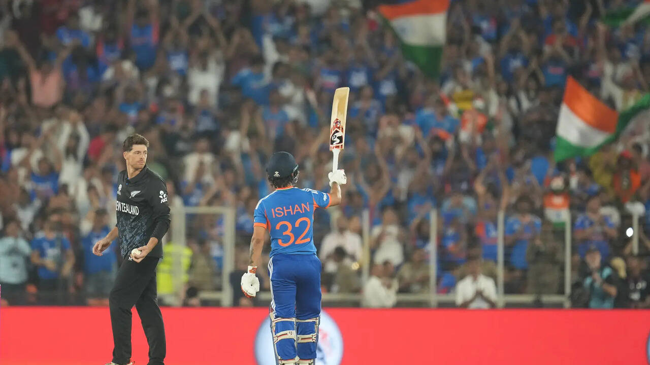 India posts strong 255-5 in T20 World Cup final against New Zealand