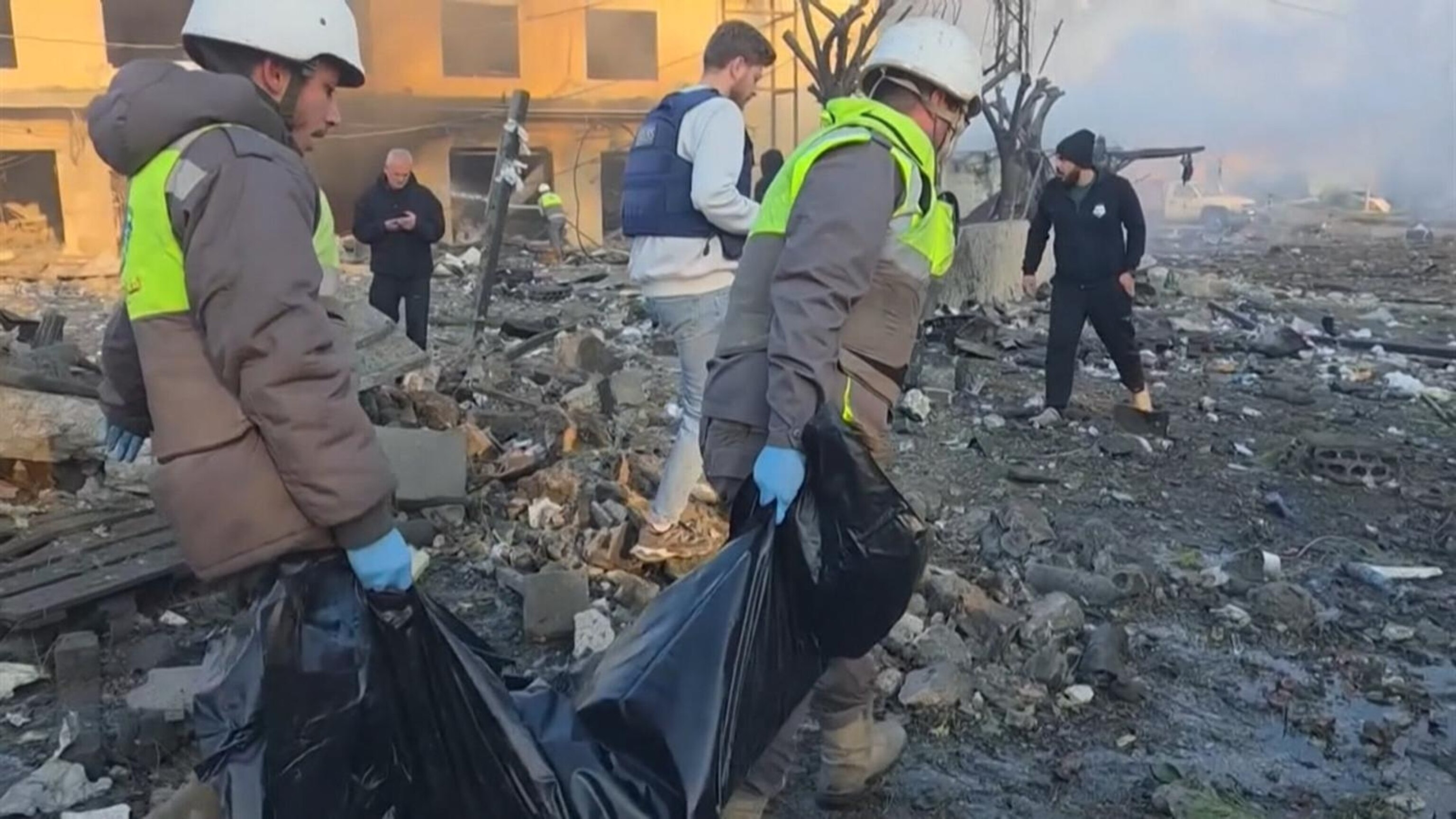 Israel intensifies strikes targeting Hezbollah in Lebanon