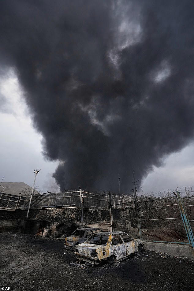 Iran announces it has chosen a new supreme leader as Tehran chokes in ...