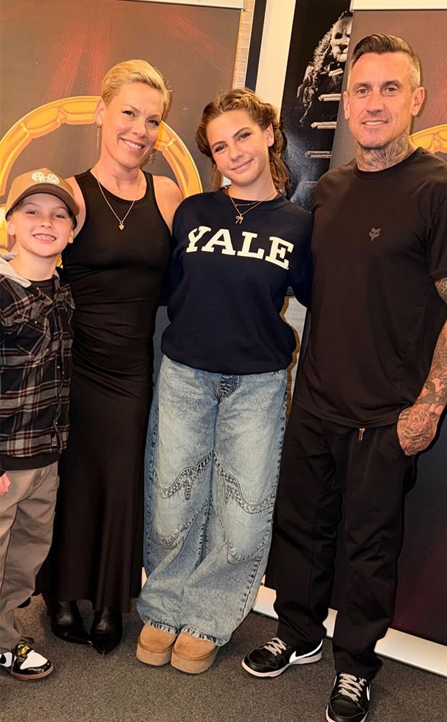 Pink shares family pic with Carey Hart after slamming breakup rumors