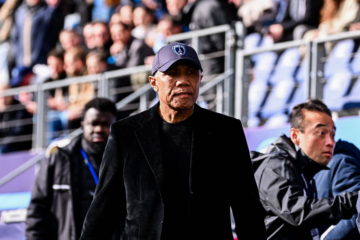 PFC : Grâce au PSG, Kombouaré peut partir serein