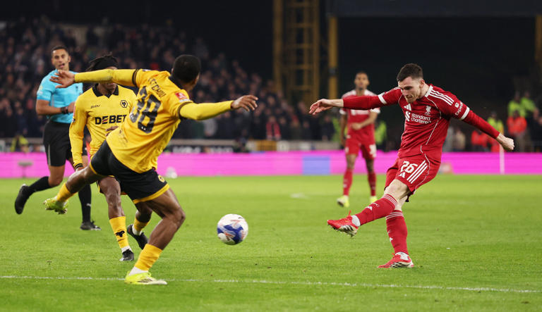 Andy Robertson reveals Spurs snub to stay at Liverpool