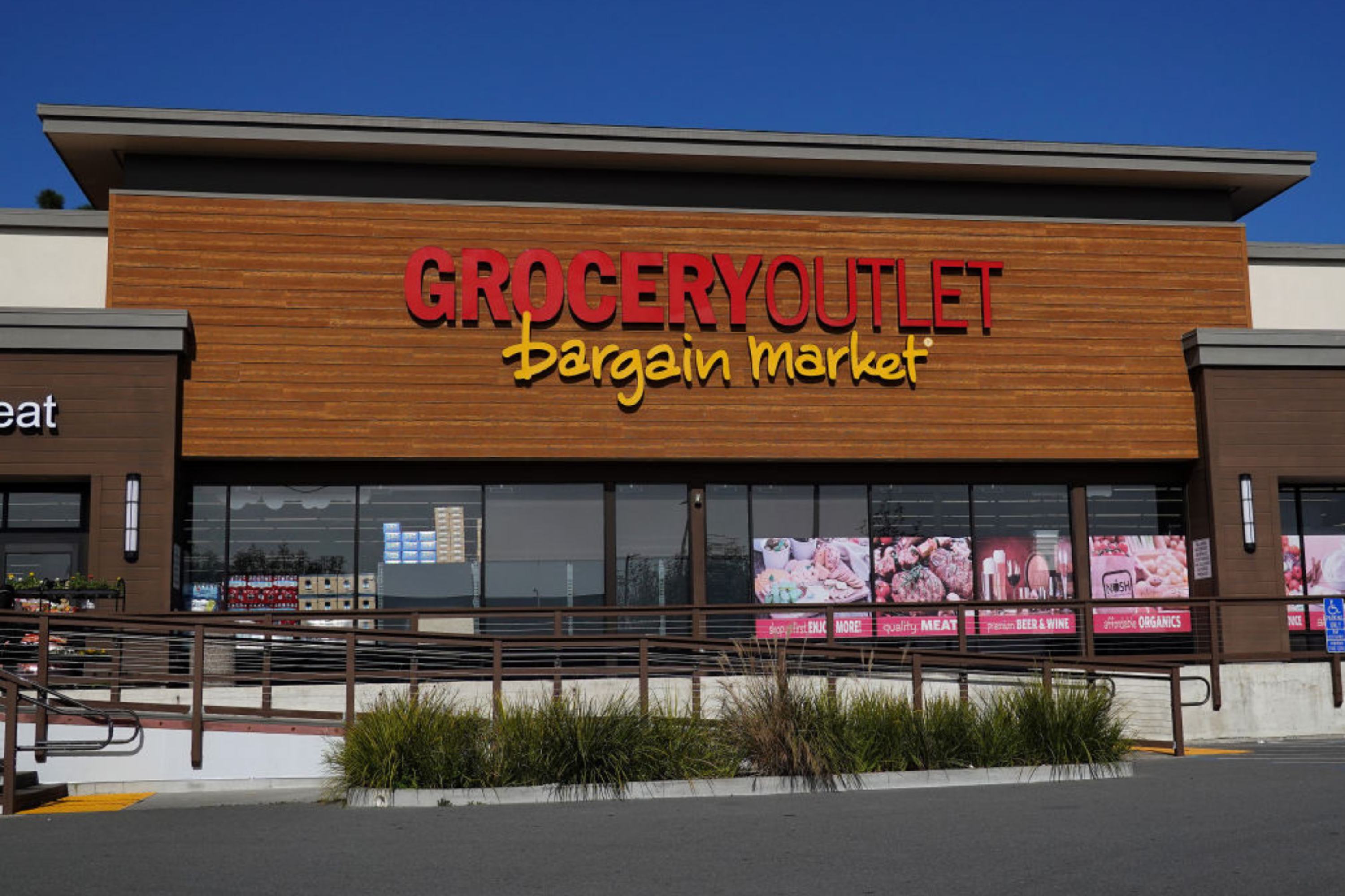 Grocery Outlet to close 36 stores: What to know