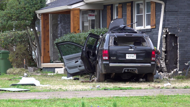 Police identify man who died in crash after leading officers on pursuit