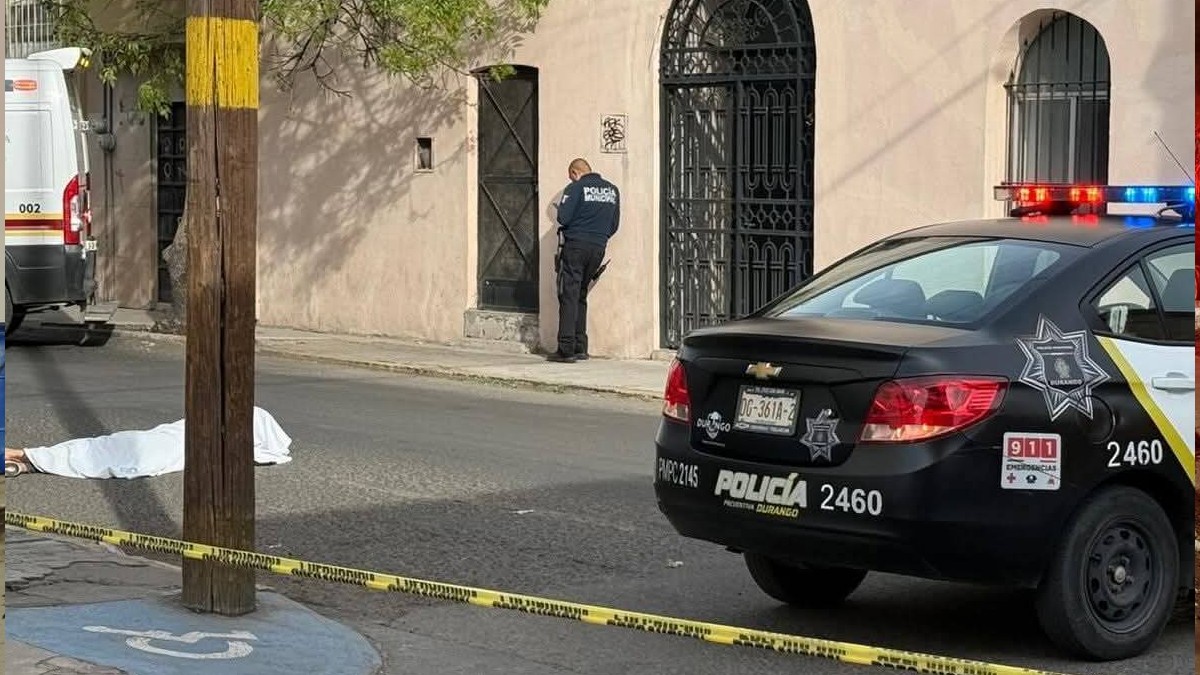 Mujer muere atropellada al intentar cruzar calle en pleno centro de Durango