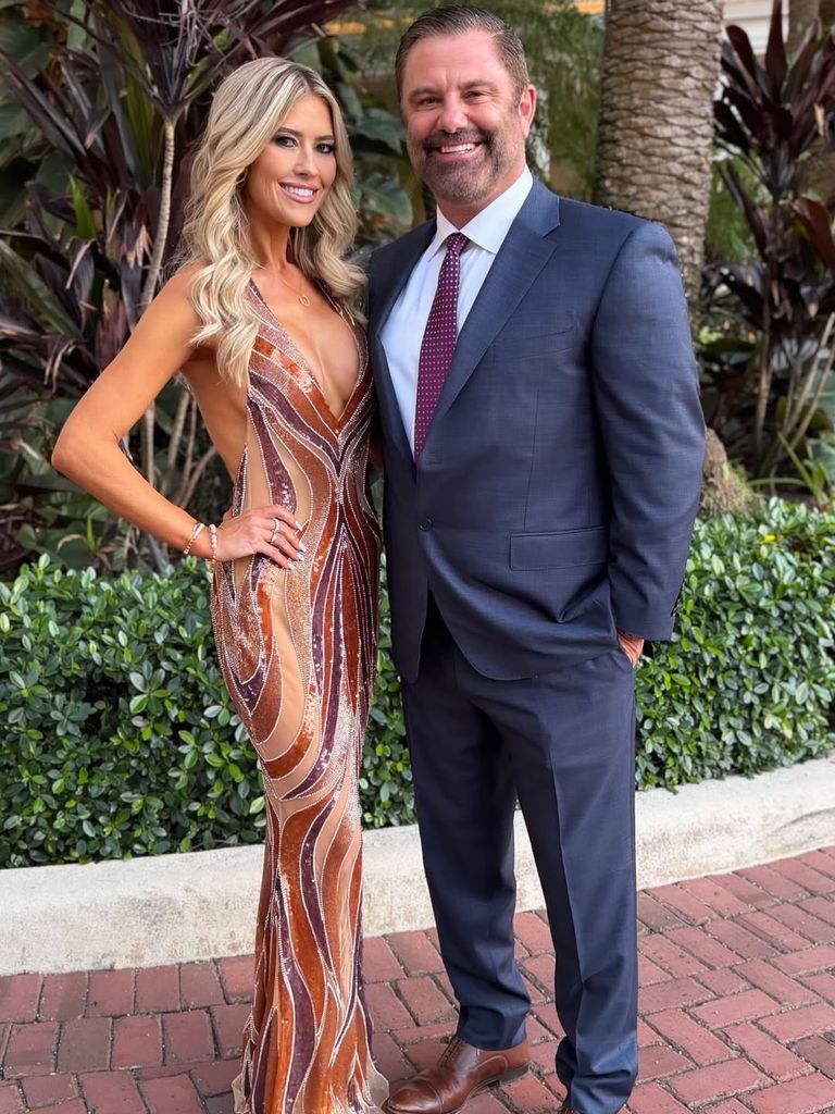 Christina Haack is glowing in loved-up beach photo with boyfriend ...
