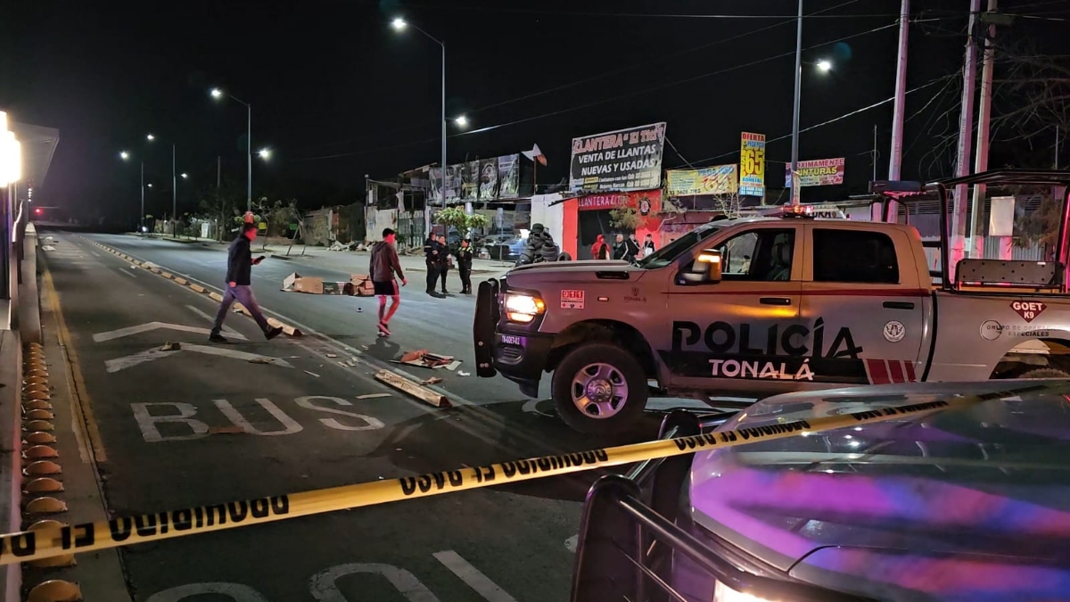 Muere joven motociclista en tras derrapar su motocicleta en Tonalá