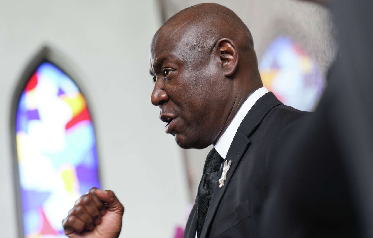 Family of Hartford man fatally shot by police retains high-profile ...