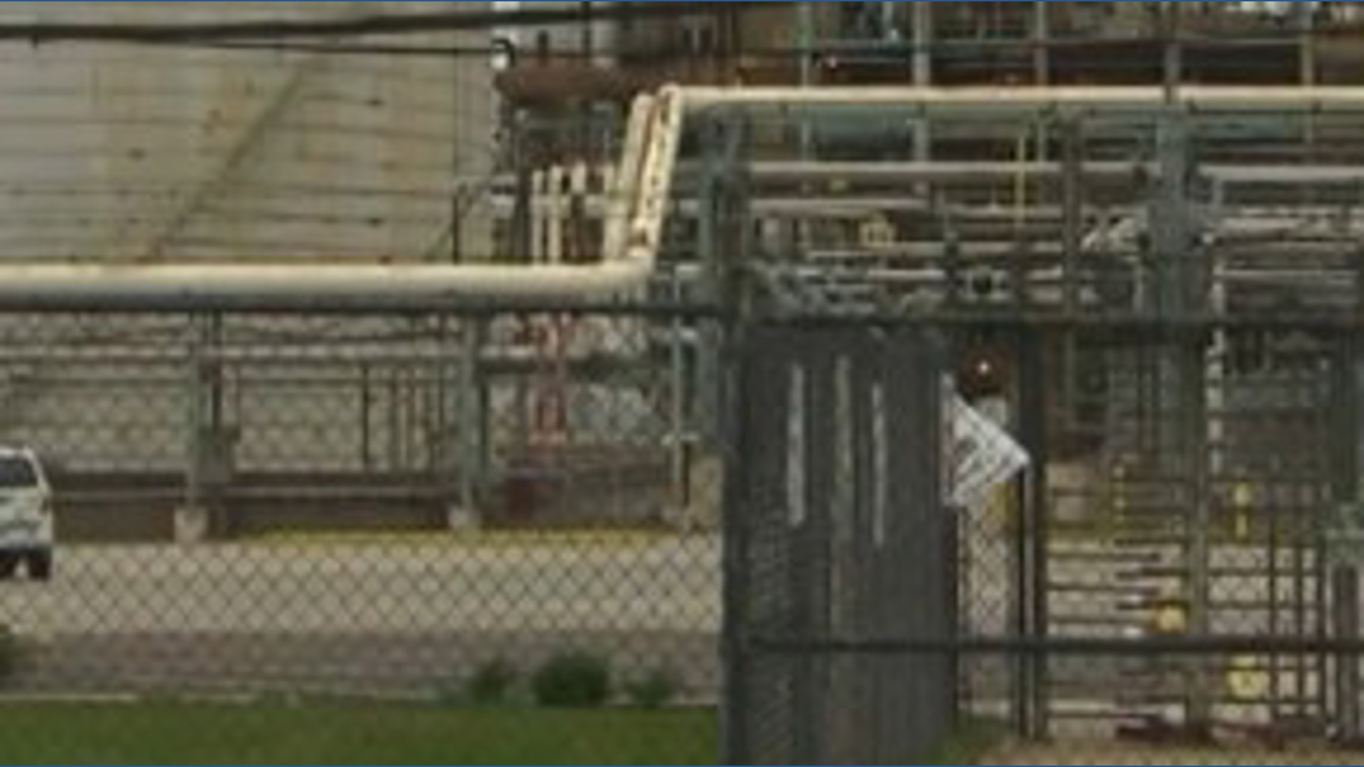 Trump dismisses concerns over rising gas prices