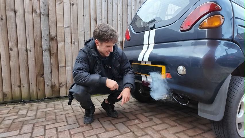 Vape battery-powered car boasts 18-mile range, 35mph top speed, USB-C ...