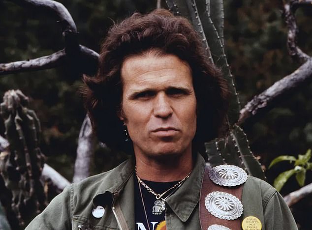 Lead singer of 60s band behind iconic anti-Vietnam War anthem dies at ...