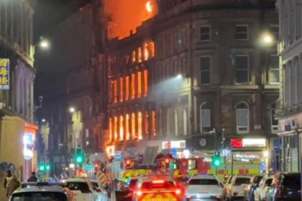 Transport chaos in Glasgow as huge blaze erupts at Central station