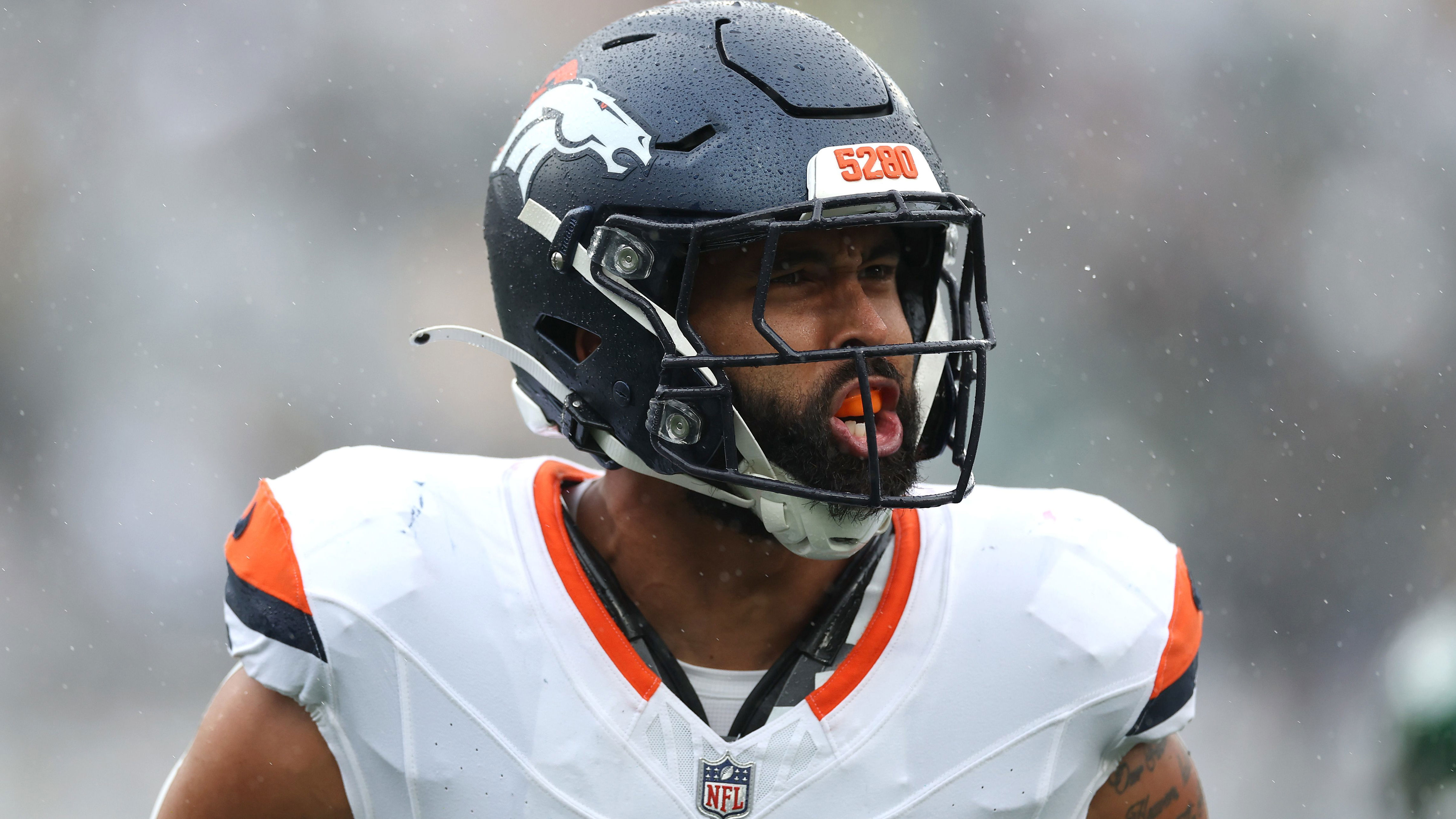 Los Broncos dan una gran noticia al veterano apoyador de 1,90 metros y ...