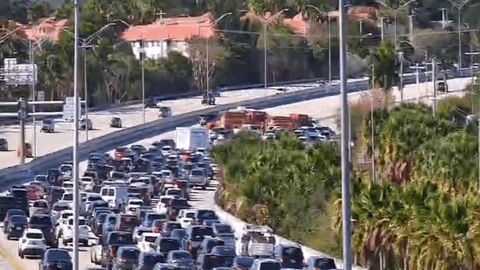 Crash on NB I-95 in West Palm Beach causes traffic jam, closes four lanes