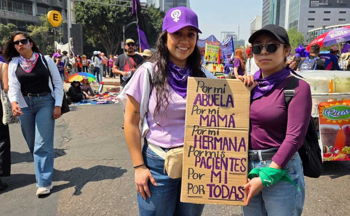Entre consignas y pancartas; mujeres alzan la voz contra la violencia ...
