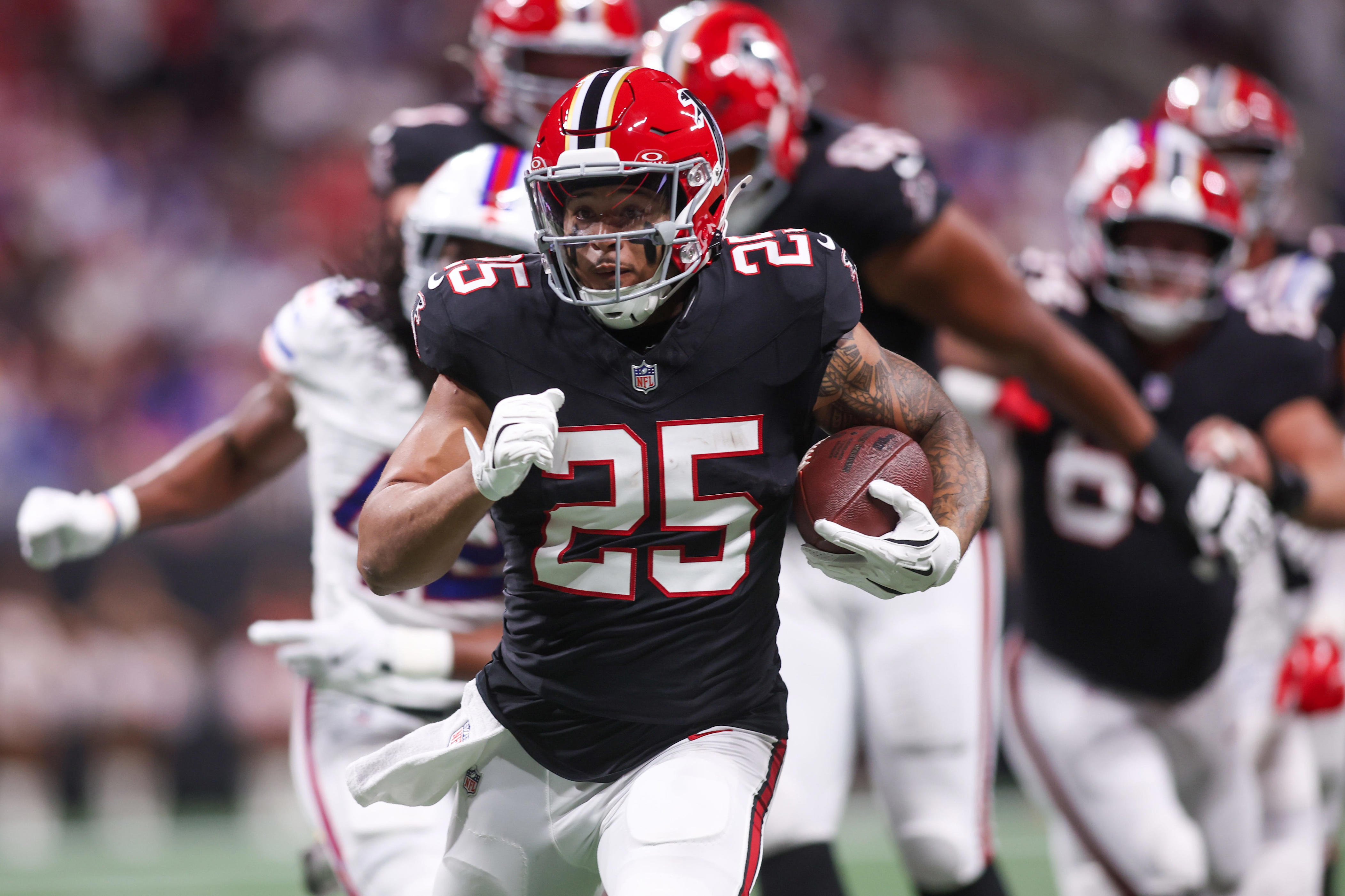 Arizona Cardinals add to the roster with former Falcons running back