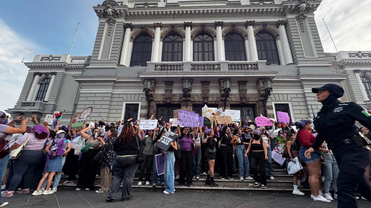 Más de 15 mil mujeres marchan en Guadalajara para exigir un alto a la ...