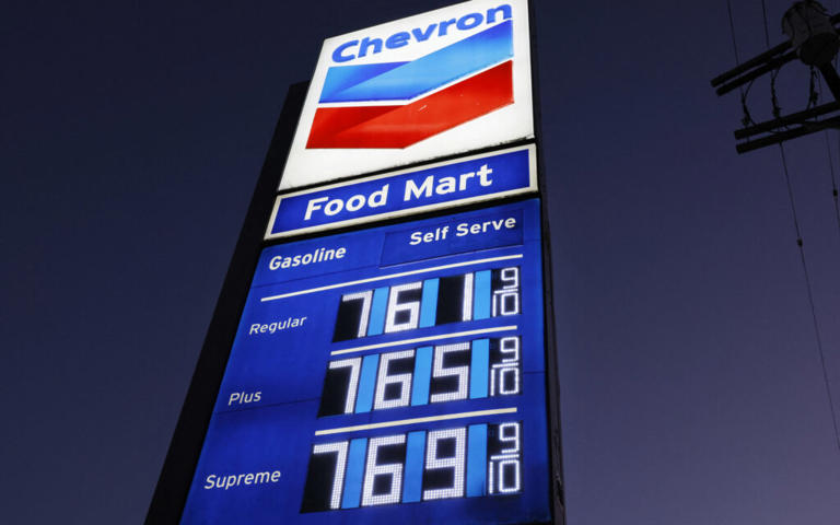 Oil prices surpass $100 a barrel as Iran war impedes production, shipping