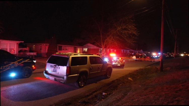 LMPD: Man, woman dead after apparent murder-suicide in Newburg