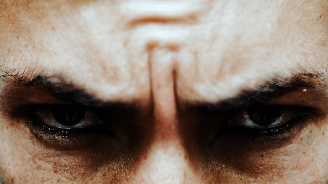 Evil eye: మీ ఇంటికి దిష్టి తగిలితే కనిపించే సంకేతాలు ఇవే, పరిహారాలు ...