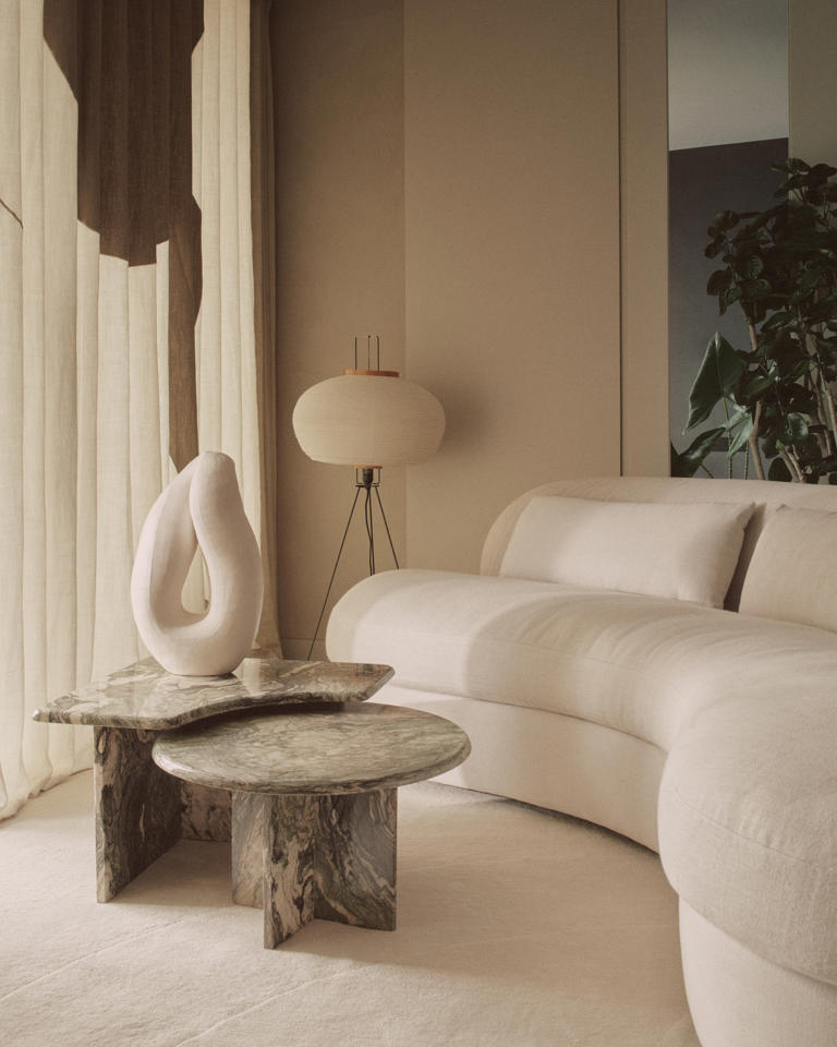 The minimalist living room decor edit — pieces that do more with less