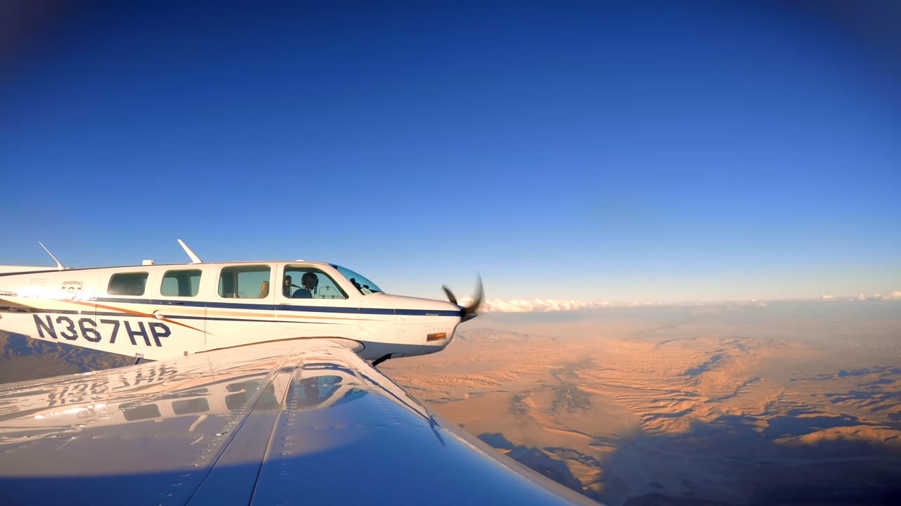 Watch this precision formation flight over Arizona mountains