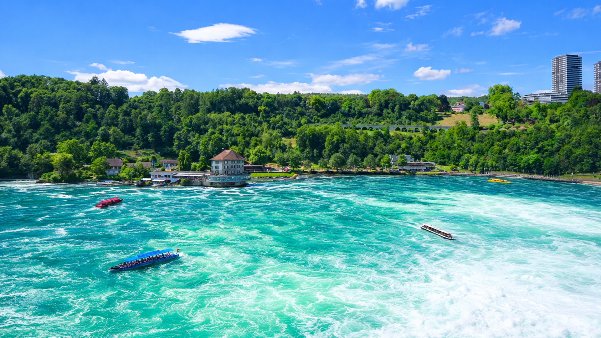 Chutes du Rhin à Schaffhouse : la plus grande cascade de Suisse en 4K