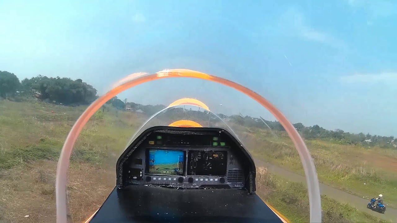 Low level flight with a custom BD 5 jet