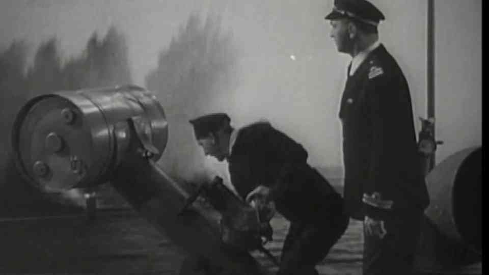 One US destroyer fought an entire fleet – and refused to go down
