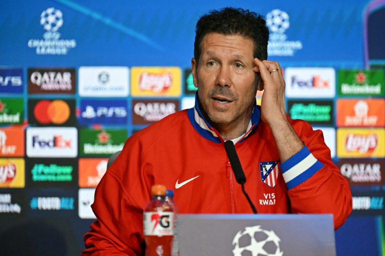 Los equipos de la Premier League son más rápidos: Simeone del Atlético sobre el choque contra los Spurs